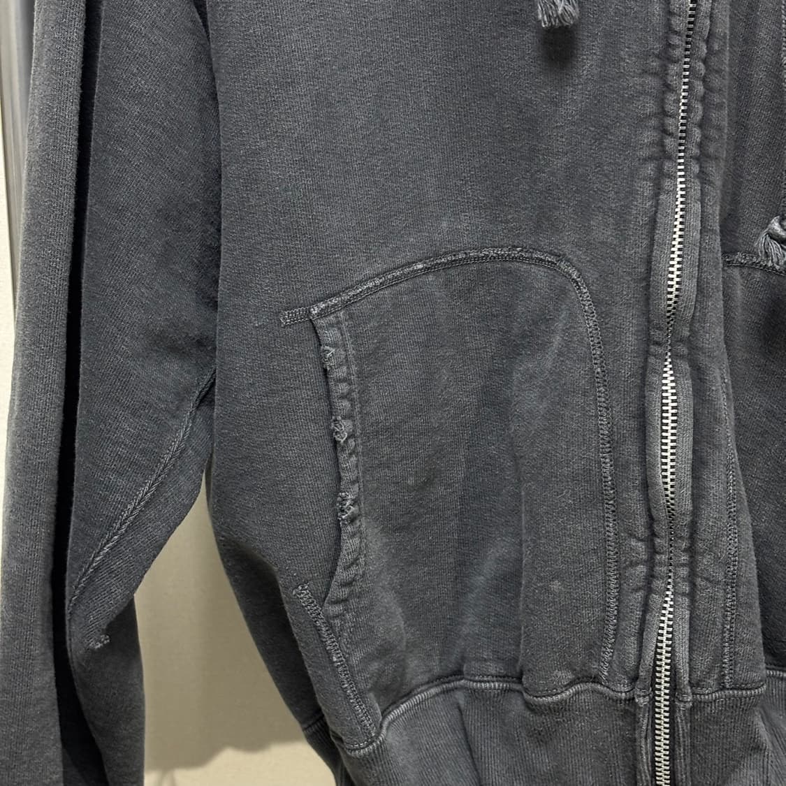 L) bowwow 바우와우 에이징 후드 집업 상품이미지3