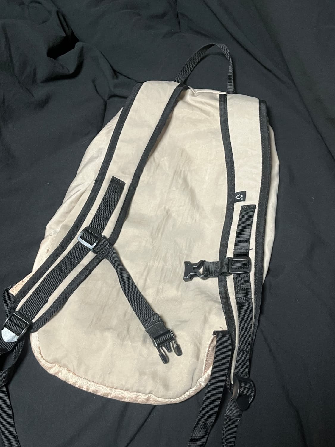 미스치프 롬버스 백팩 베이지 상품이미지3