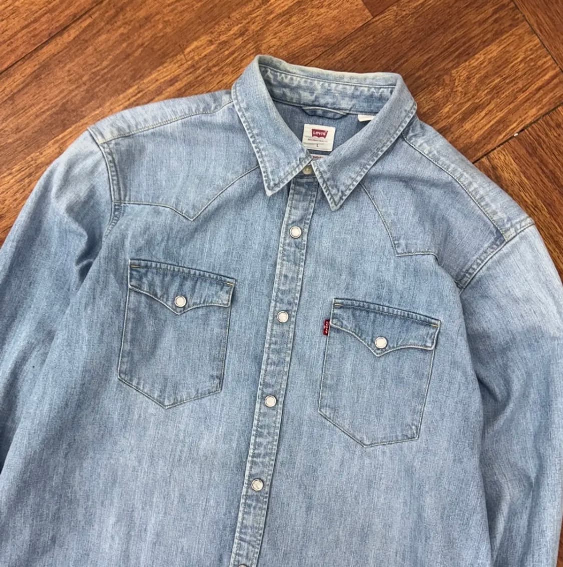 리바이스 스탠다드 연청 데님 웨스턴 남방 셔츠(L) 상품이미지2