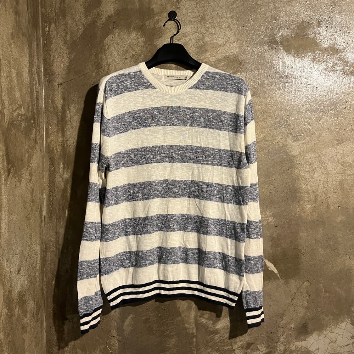 시리즈 스트라이프 니트 상품이미지1