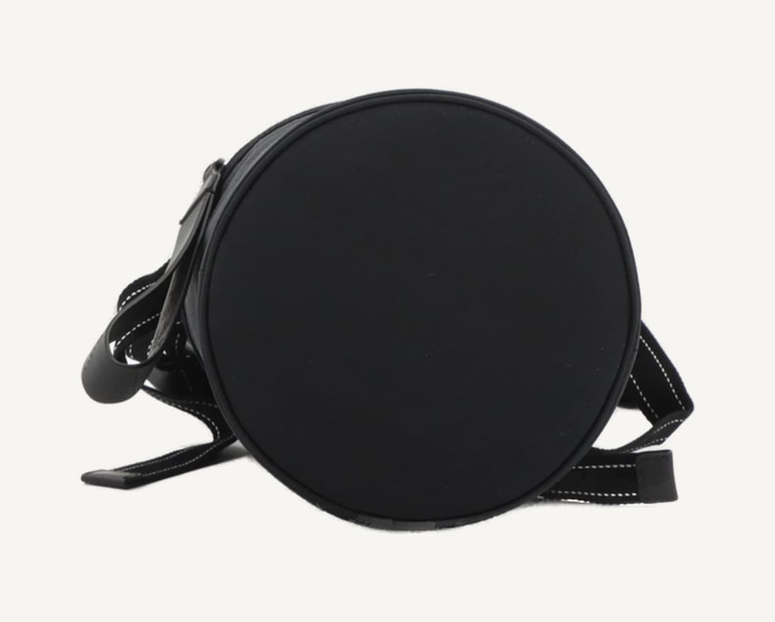 보테가베네타 나일론 버킷백 상품이미지5