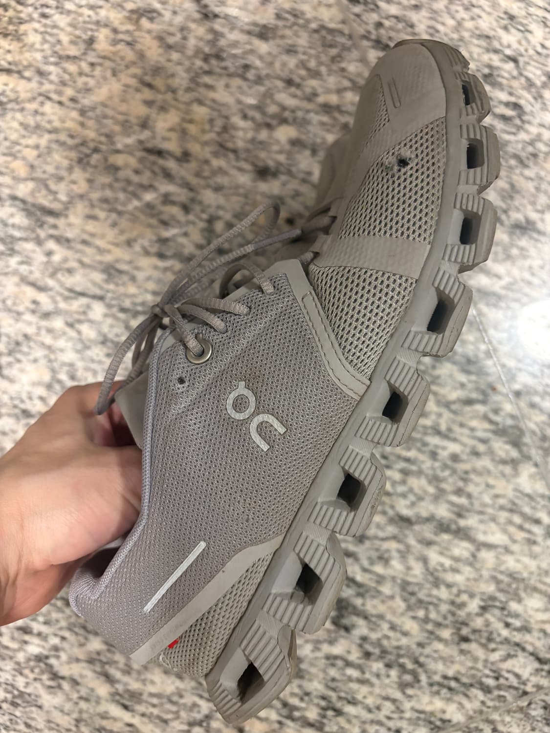 온러닝 클라우드5 그레이 265 (사용감있음)  상품이미지2