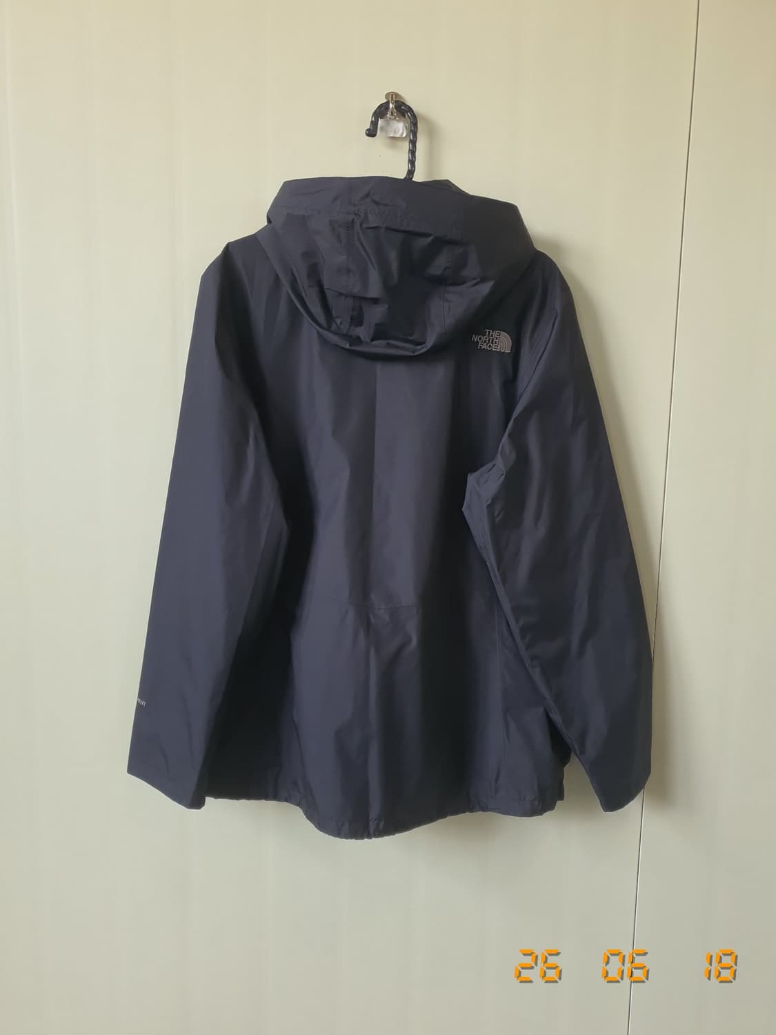 노스페이스 바람막이 XL 블랙 상품이미지2
