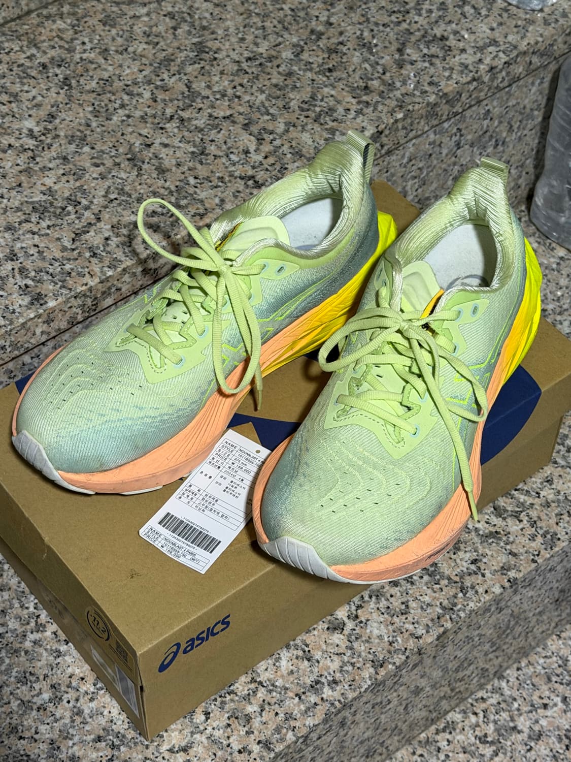 아식스 노바블라스트 4 쿨마차 세이프티 옐로우 파리 275 상품이미지2