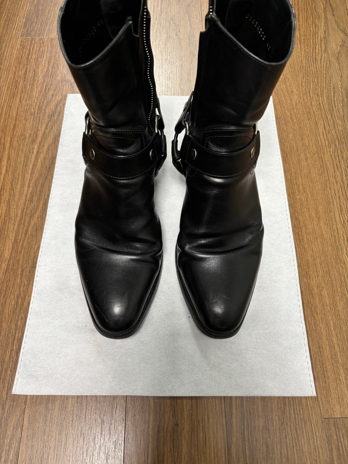 생로랑 하네스 부츠 와이어트40 상품이미지2