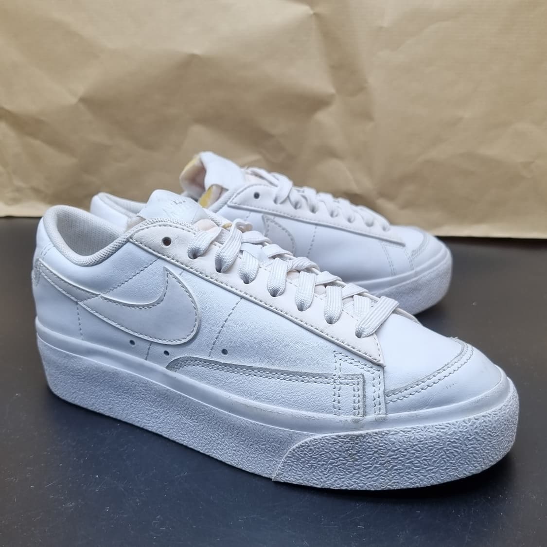 나이키 블레이저 로우 플랫폼 스니커즈230 상품이미지1