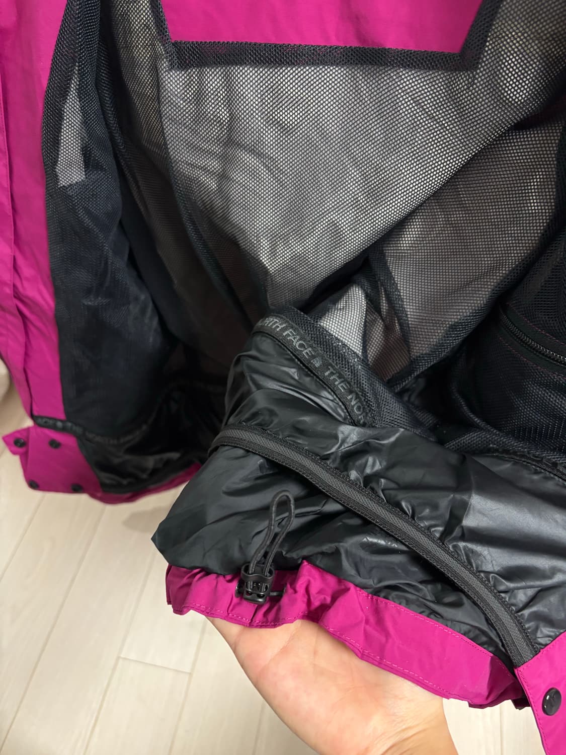 노스페이스 바람막이 M 상품이미지5