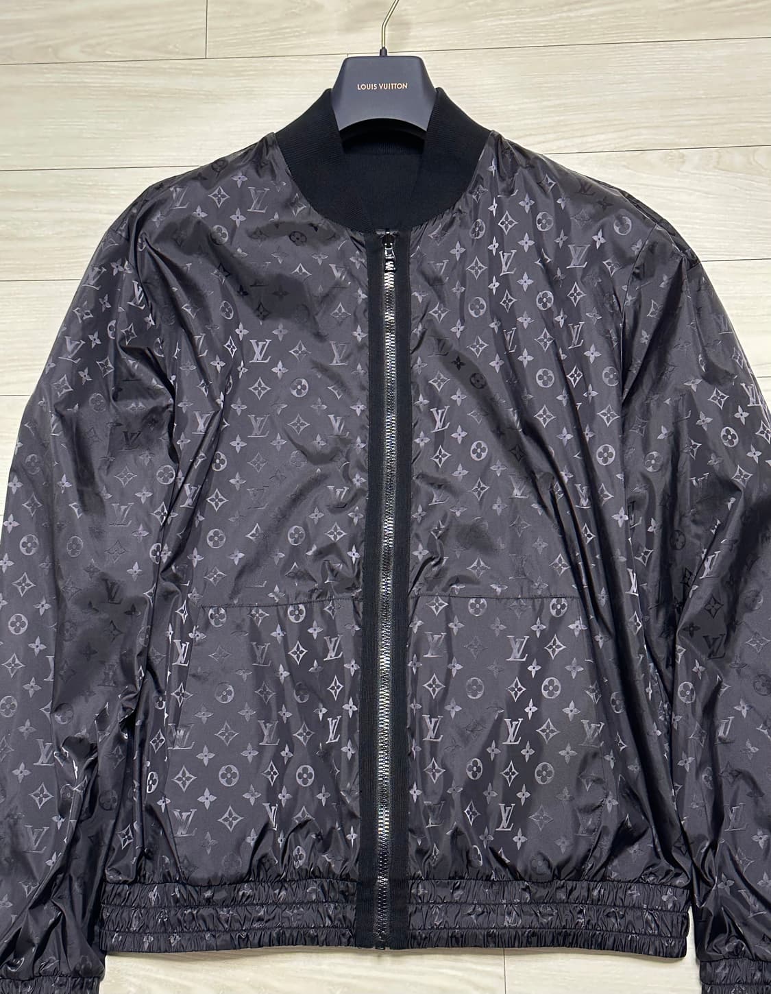 루이비통 리버시블 모노그램 점퍼 25ss XXL(105-110) 상품이미지4