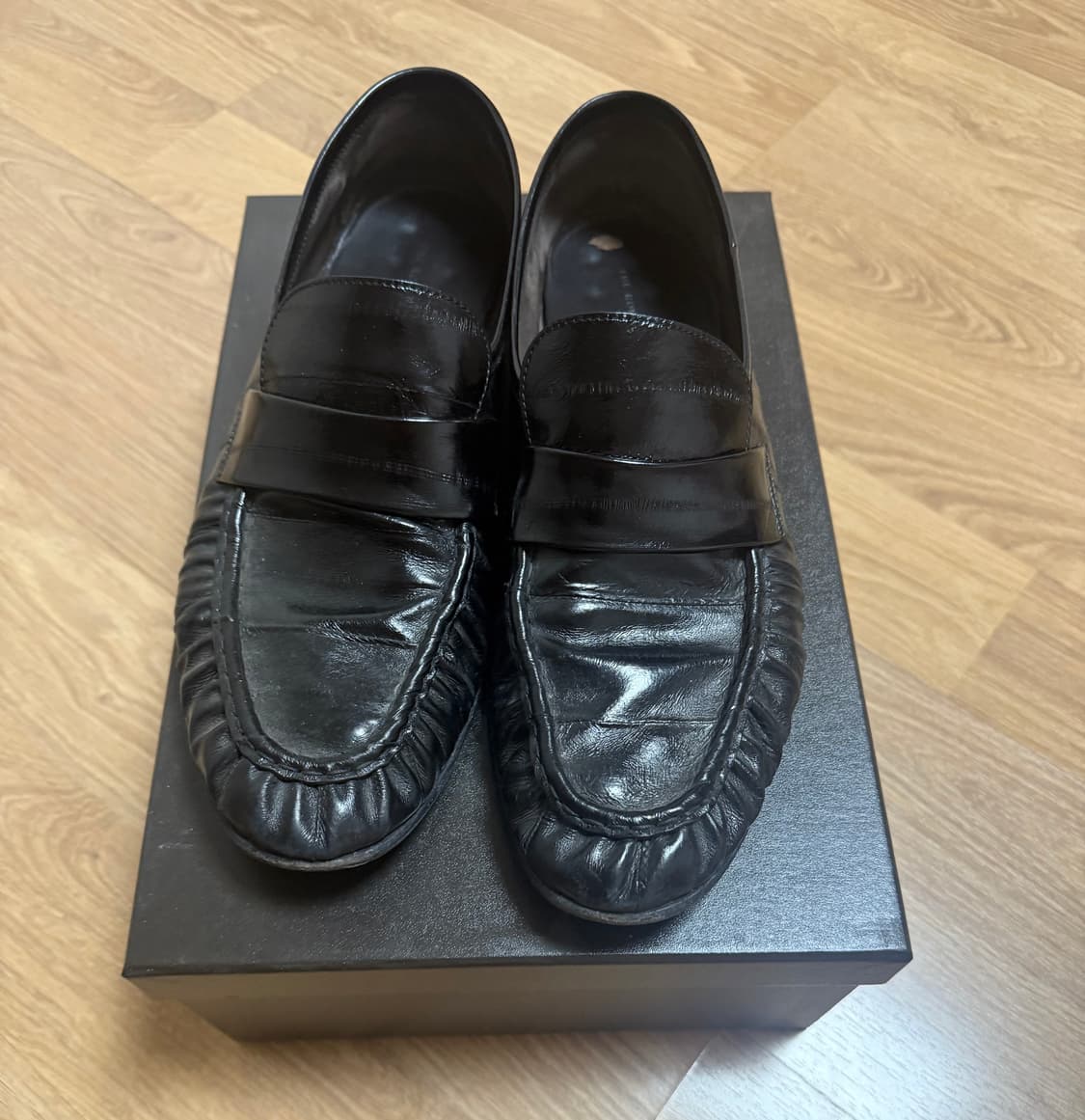 더로우 the row eel skin loafer 블랙 43.5사이즈 상품이미지1