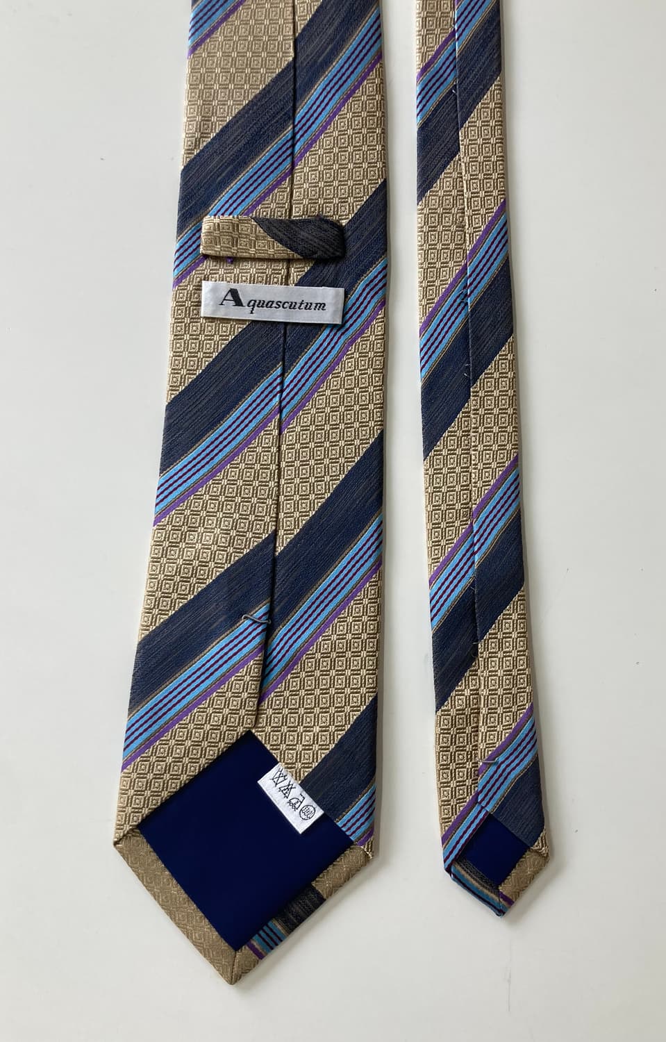 아쿠아스큐텀 넥타이 상품이미지2