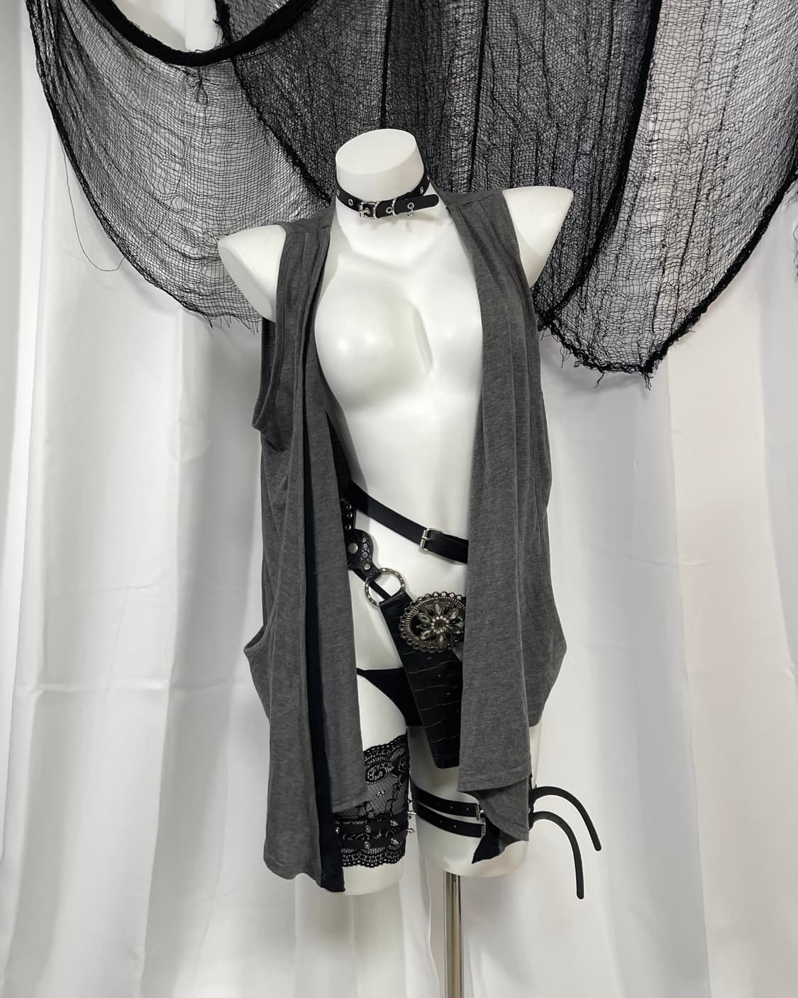 gray detail vest 상품이미지1