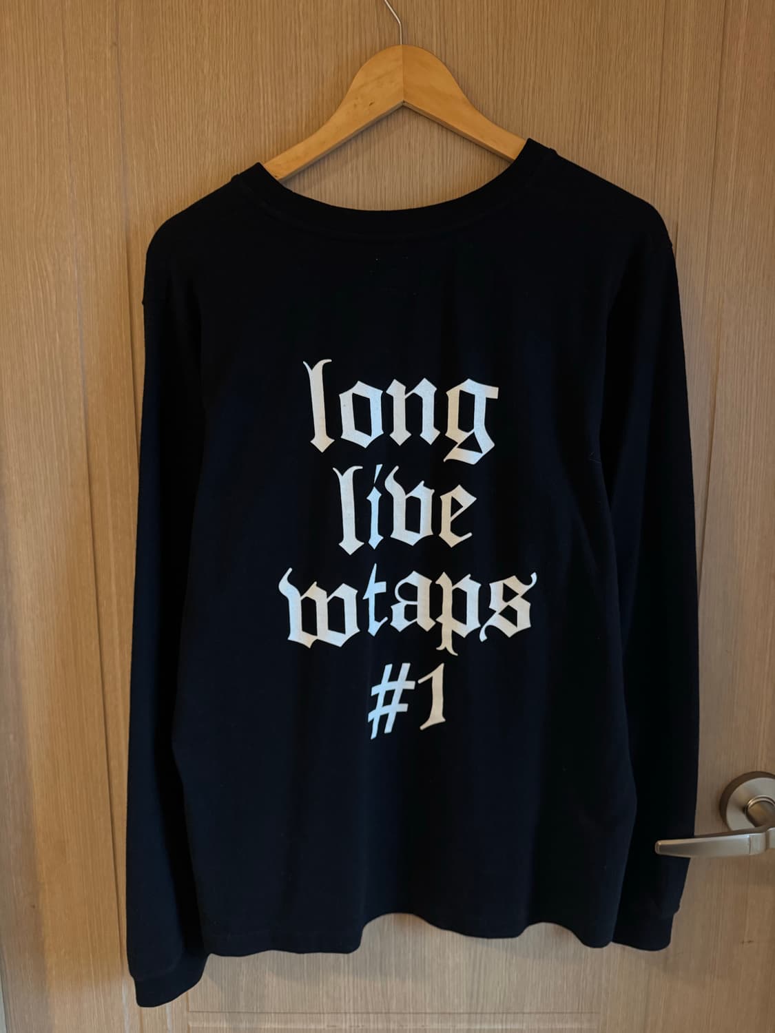 더블탭스 롱슬리브 상품이미지1