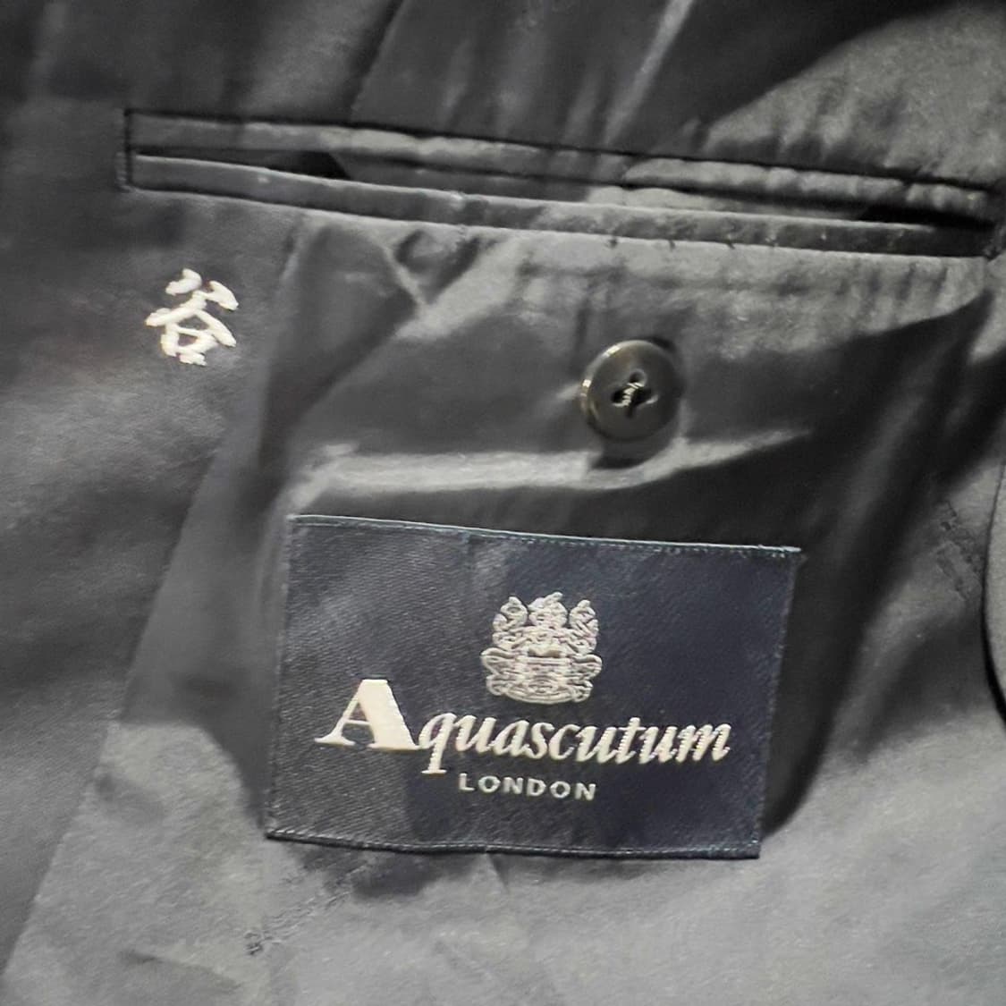 아쿠아스큐텀 금장 블레이져 상품이미지5