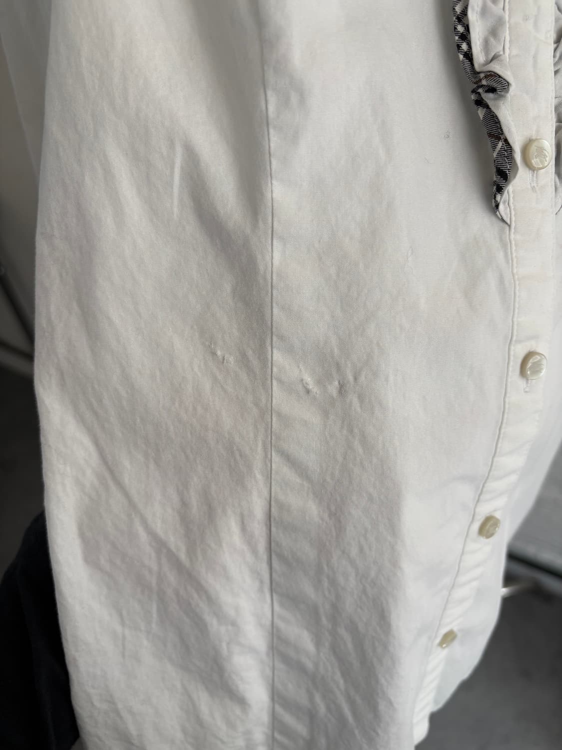 Burberry 버버리 블루라벨 퍼프 화이트 셔츠 상품이미지6