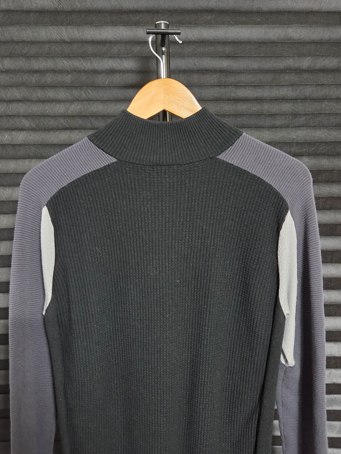 [오클리] 스컬 디바이디드 하프집업 스웨터 | 00190 상품이미지7