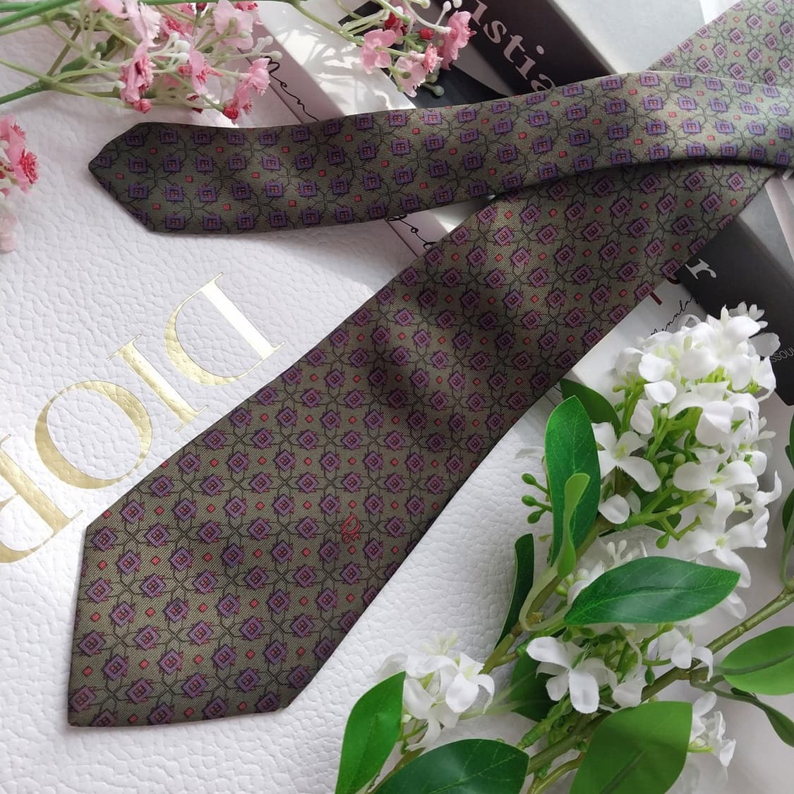 크리스찬 디올 실크 다크그린 패턴 넥타이 8.3cm B등급 K2437
 상품이미지4