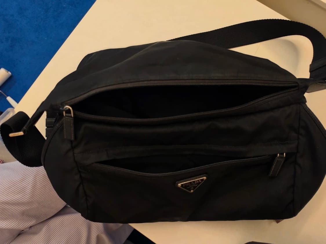 프라다 바이커백 라지 2vh991 상품이미지2