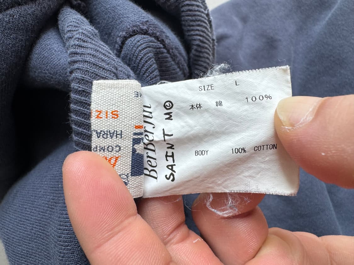 세인트 미카엘 x 베르베르진 후드티 상품이미지3