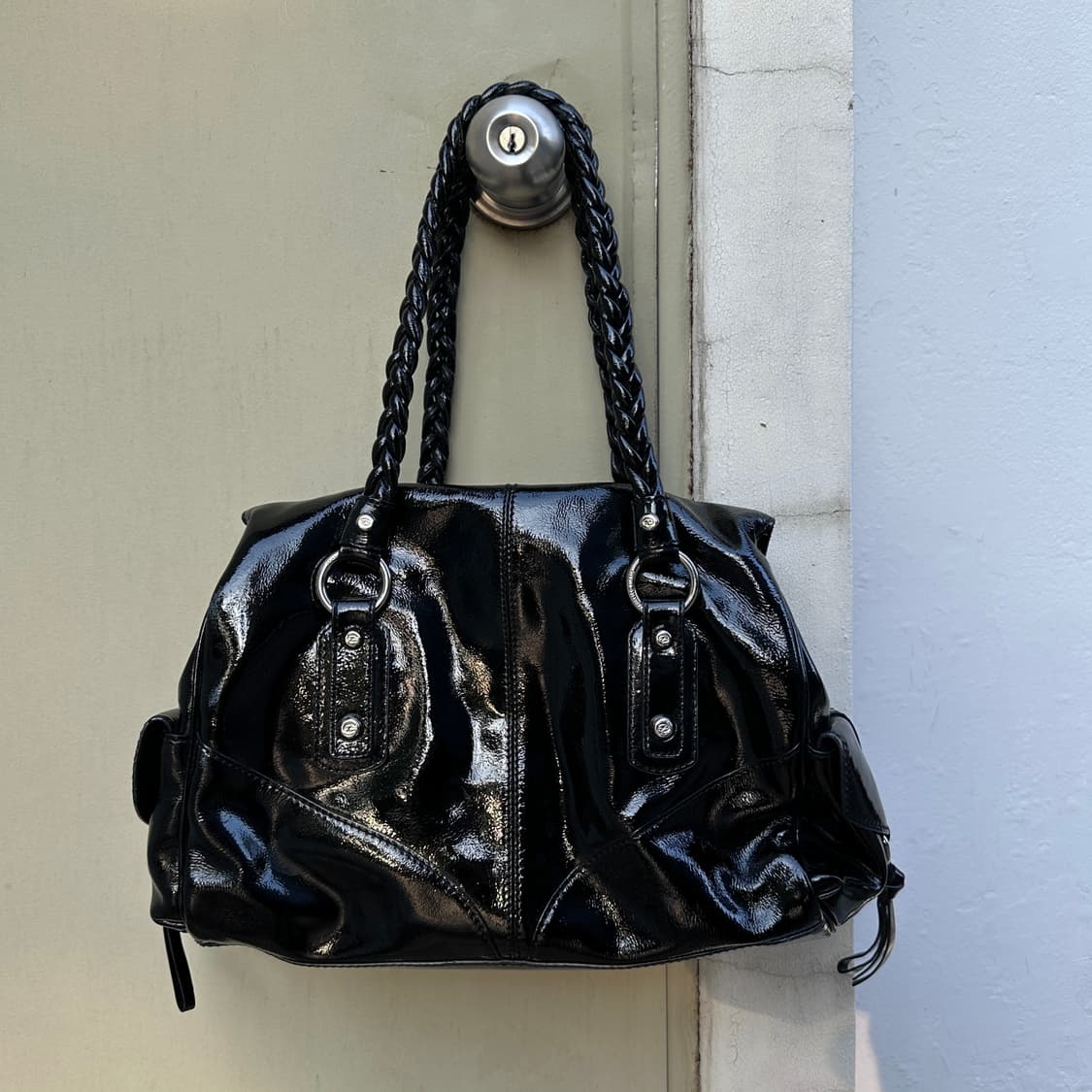 00s 프란체스코 비아시아 페이턴트 가죽 백 상품이미지4