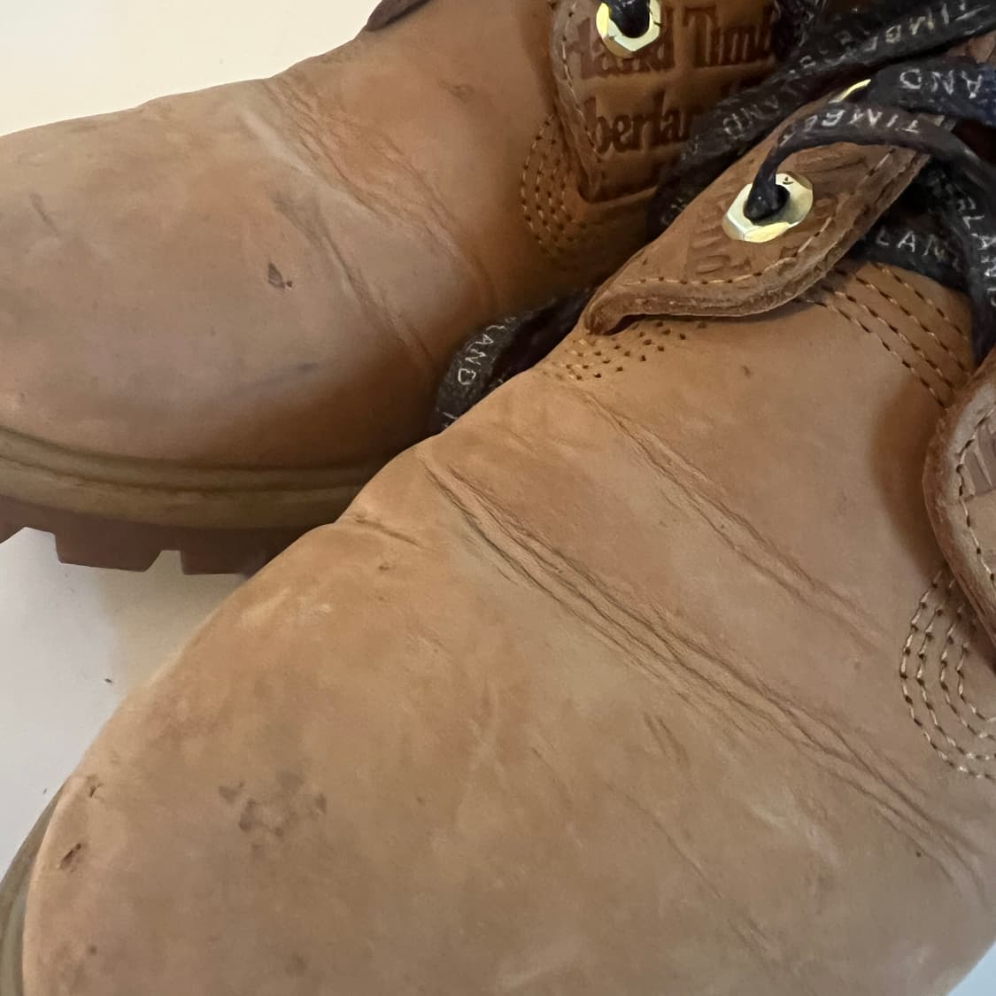 팀버랜드 6인치 로고 레터링 부츠 상품이미지5