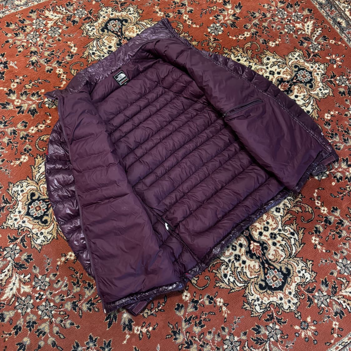 노스페이스 퍼텍스 퀀텀 초경량패딩 (L-XL) 퍼플 상품이미지7