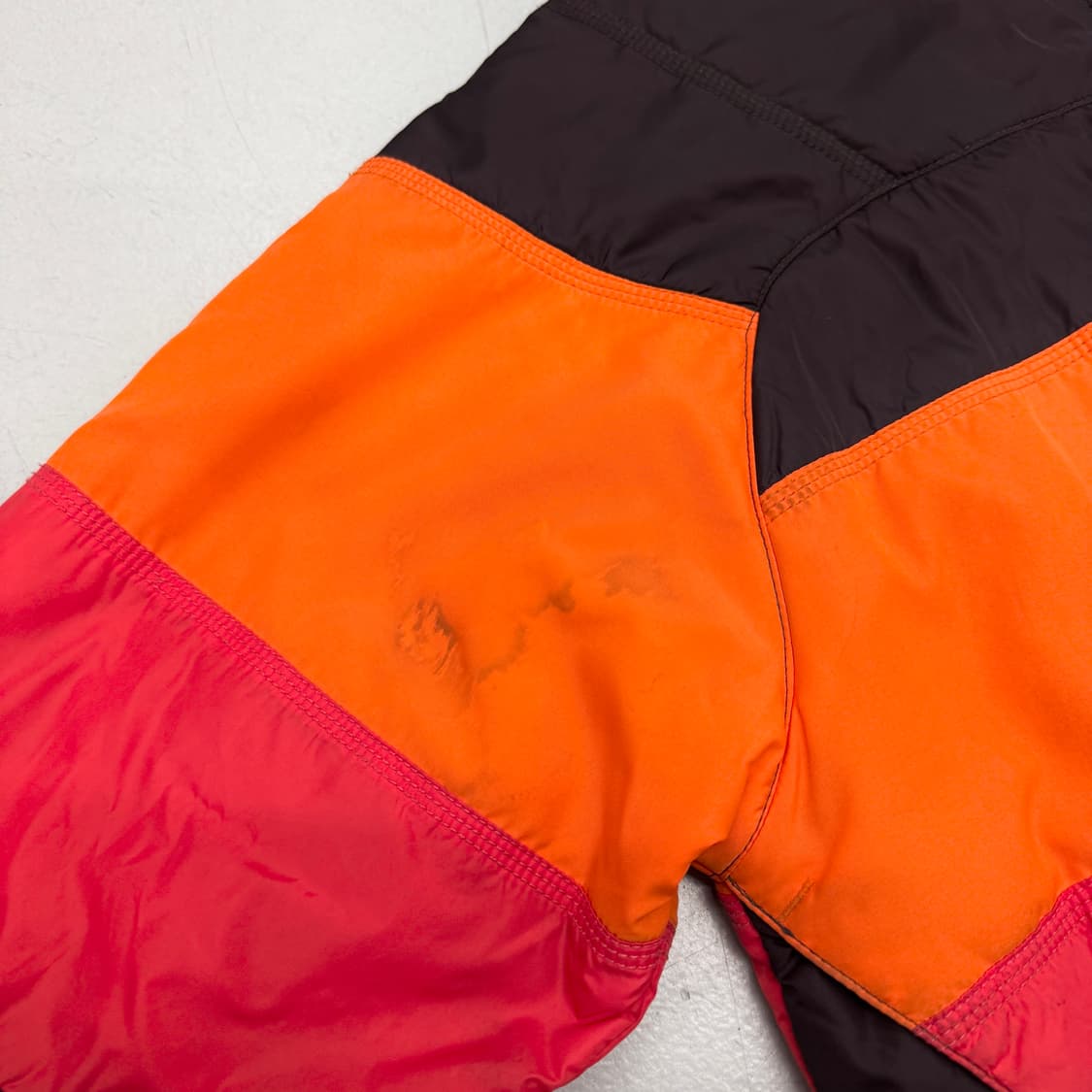 나이키 ACG 브라운 레드 배색 고프코어 경량패딩 자켓 상품이미지5