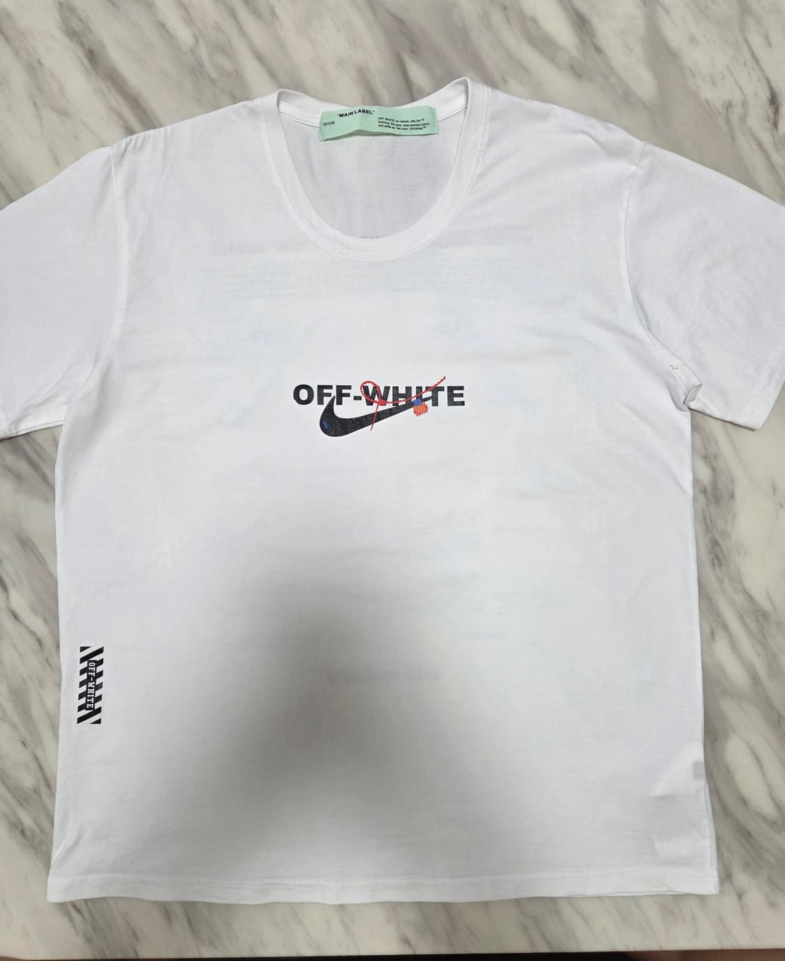 오프화이트 X 나이키 더 텐 반팔티 상품이미지1
