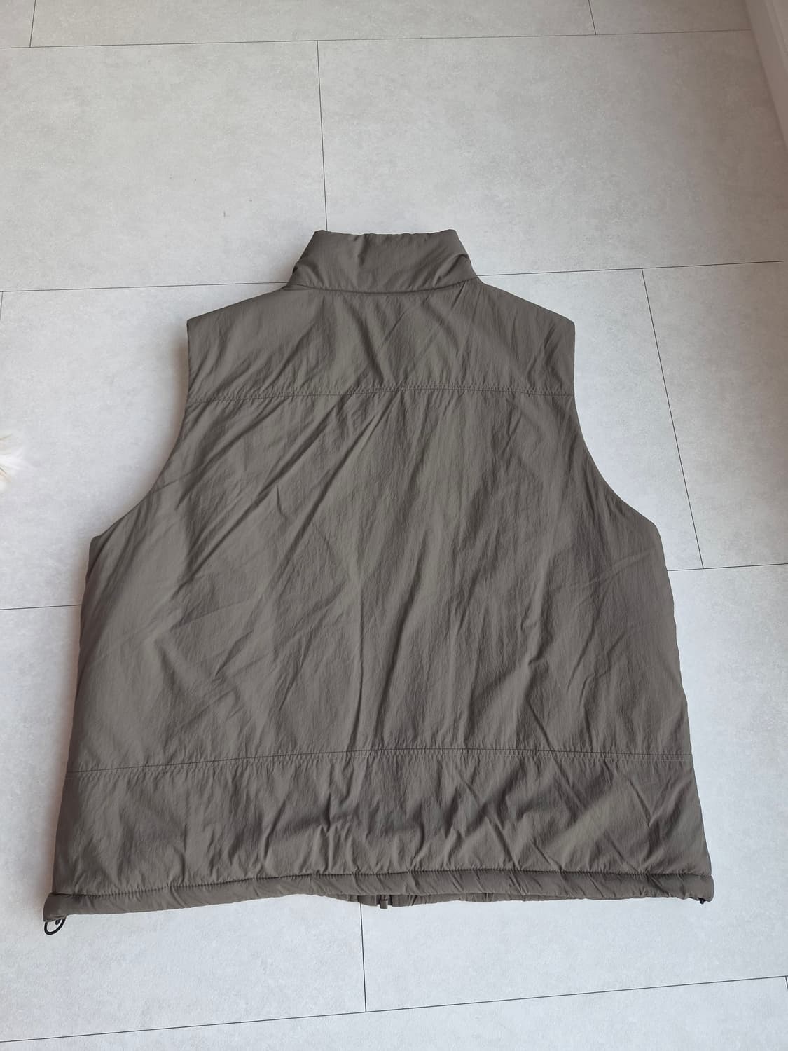 와일드띵스 경량패딩 조끼 올리브그린 M  상품이미지3