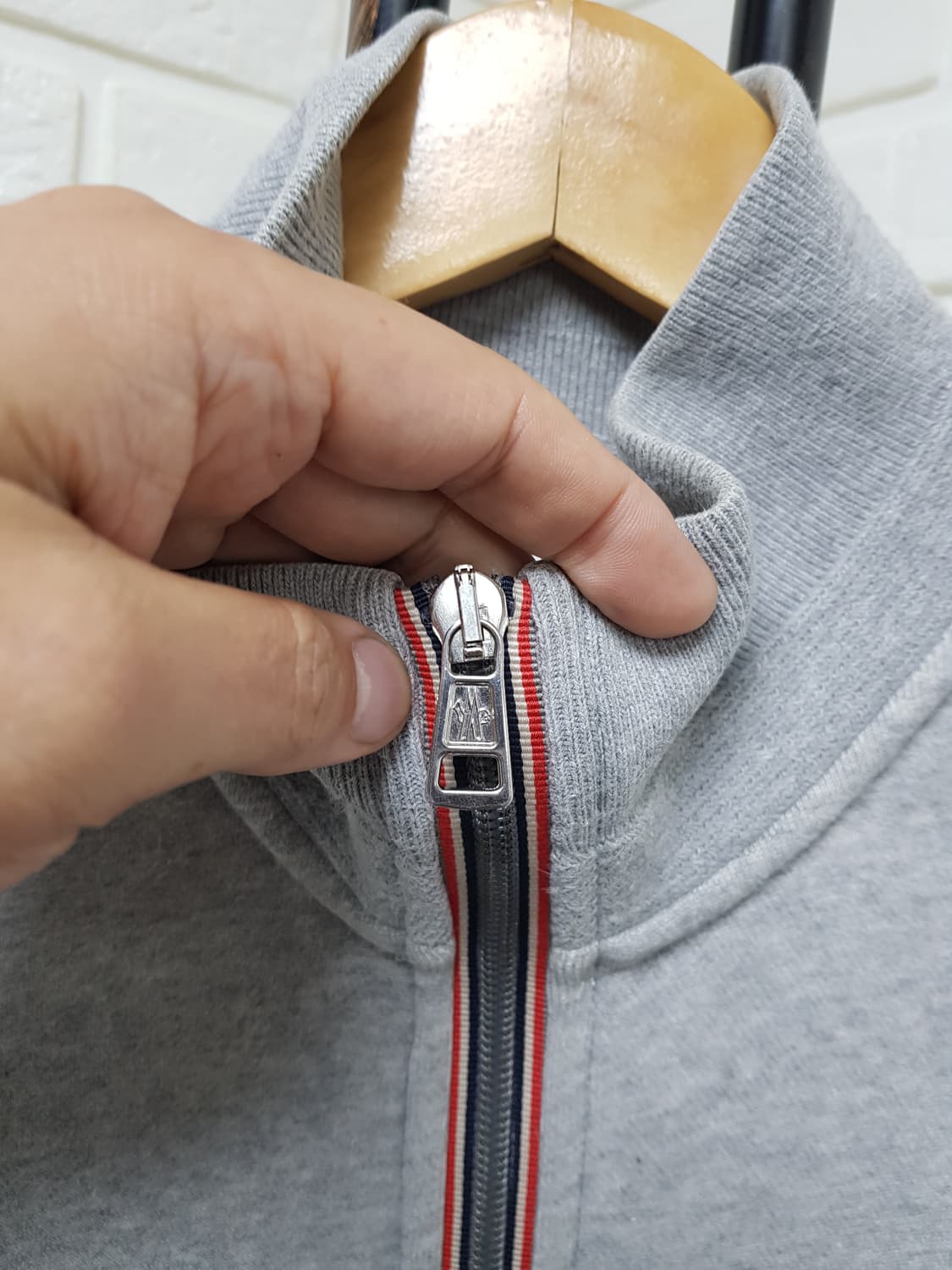 [L/정품] 몽클레어 트랙탑 져지 그레이 상품이미지4