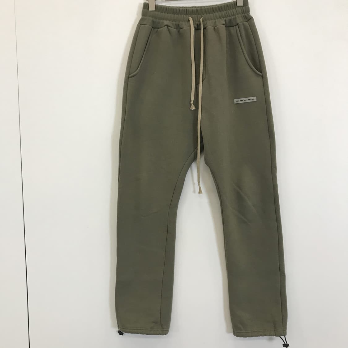 어텐션로우 에센셜 스트링 스웻팬츠 [1사이즈] 상품이미지1