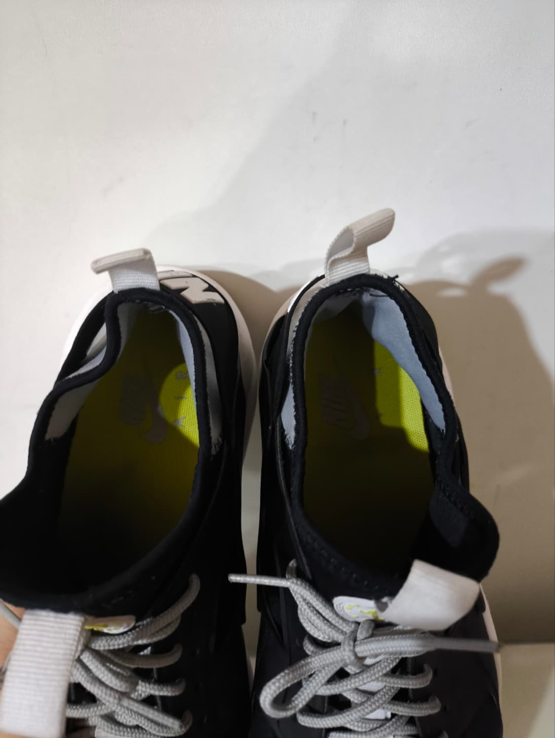 275mm 나이키 에어 허라취 울트라 운동화 상품이미지6