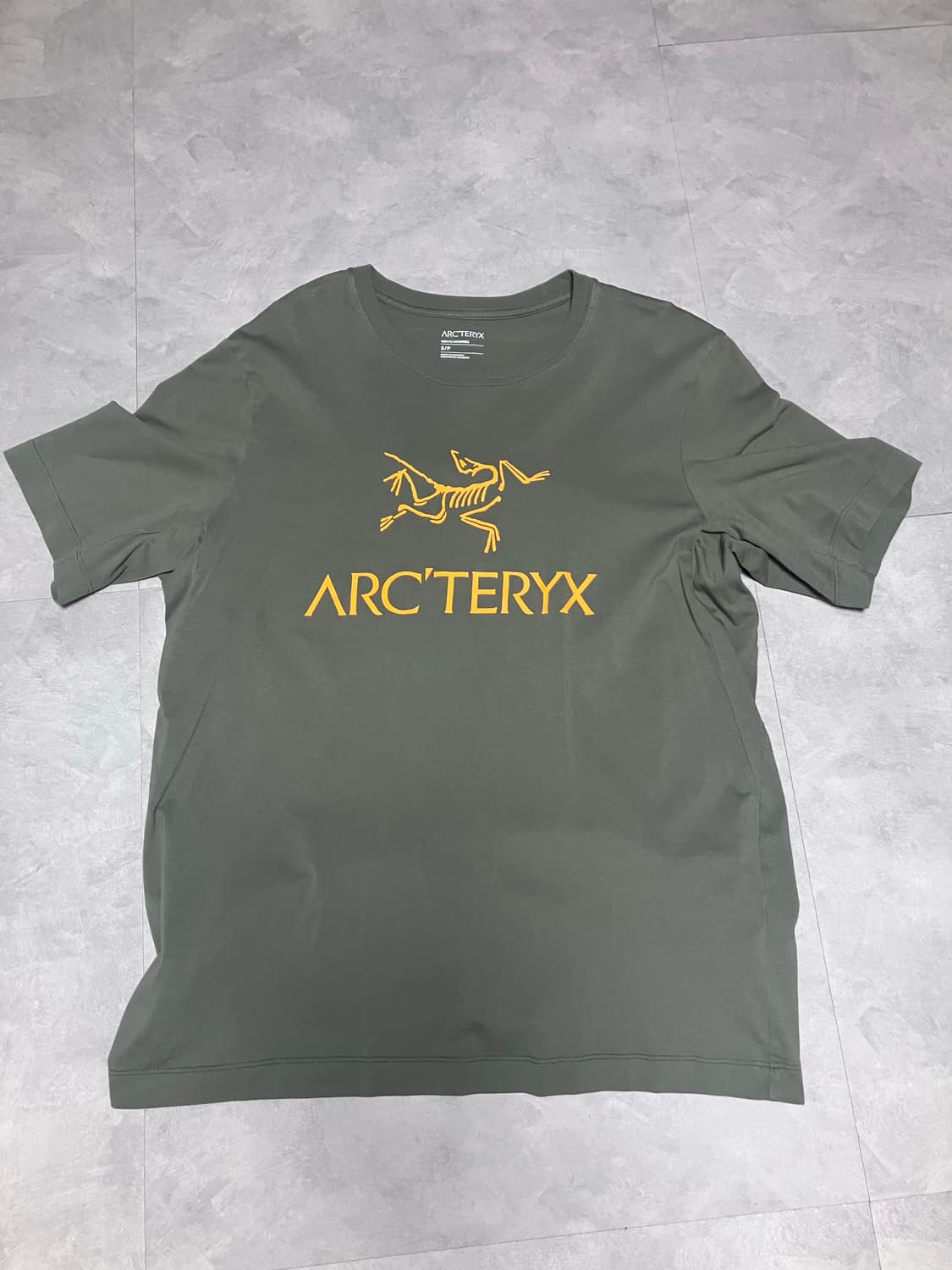 아크테릭스 반팔티 상품이미지1