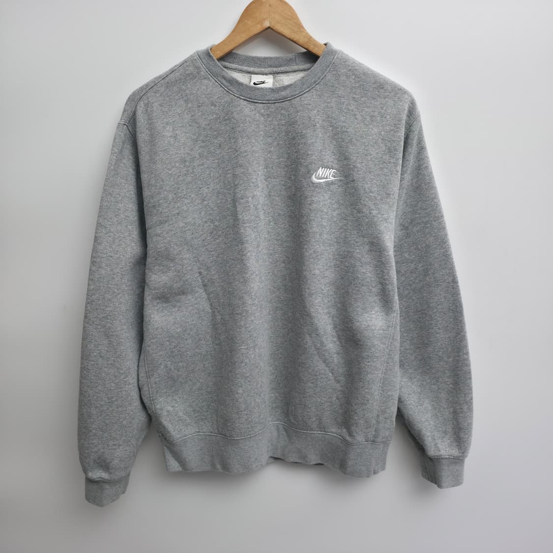 [L] 나이키 맨투맨 그레이 상품이미지1