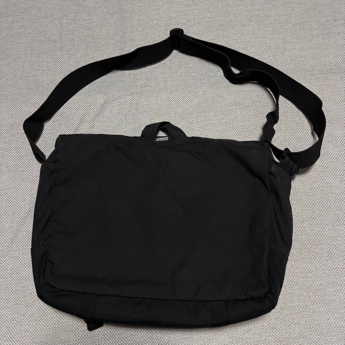 칼하트 블랙 메신저백 상품이미지5