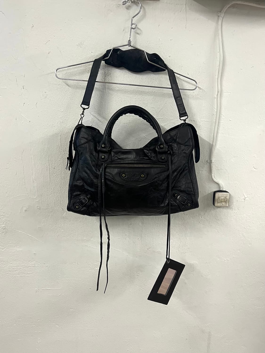 발렌시아가 클래식 시티 모터백 상품이미지2