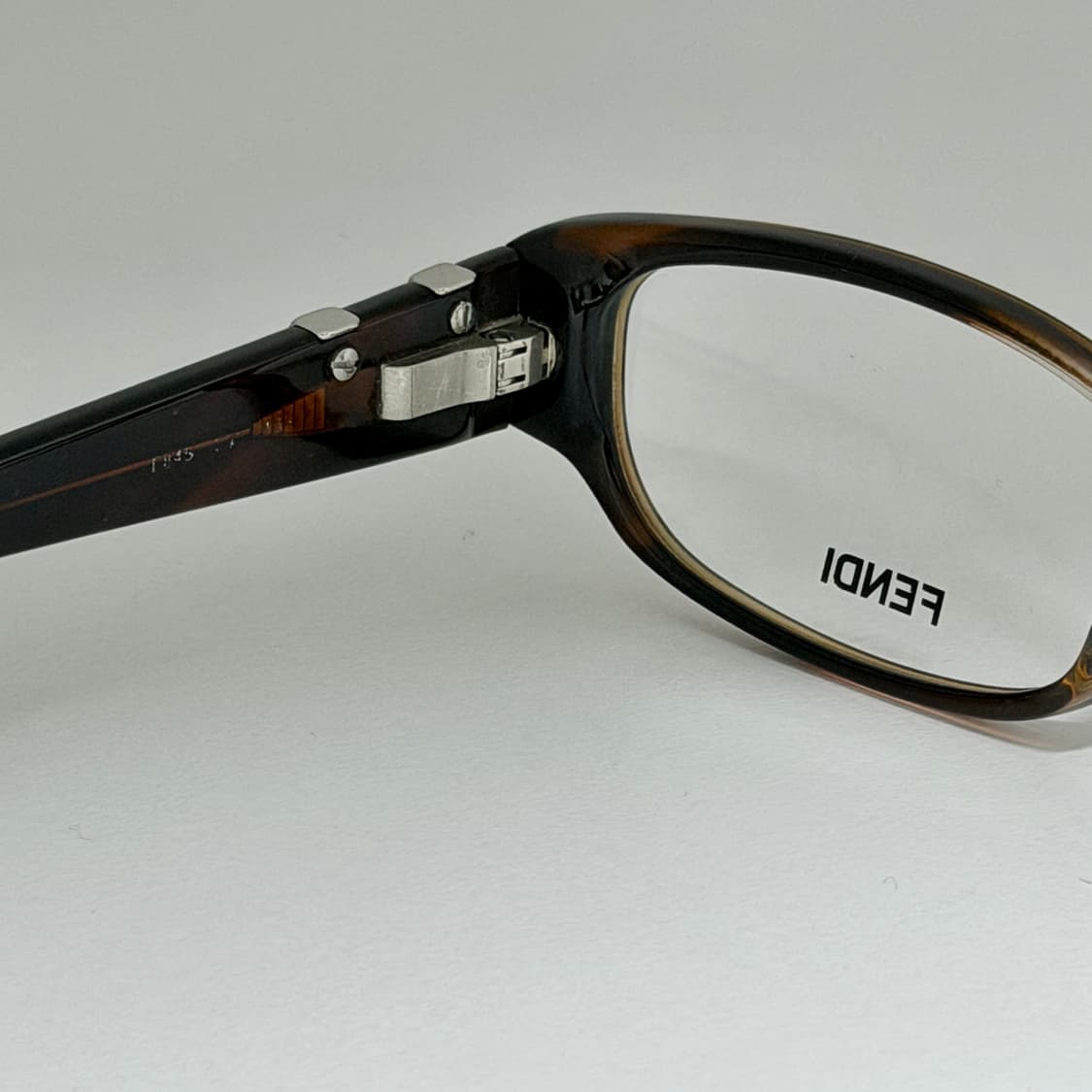 펜디 브라운 뿔테 안경테 상품이미지4