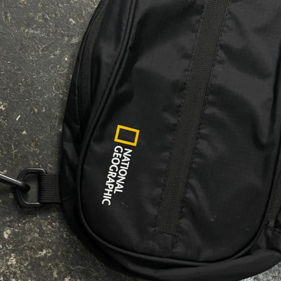 네셔널지오그래픽 슬링백 상품이미지2