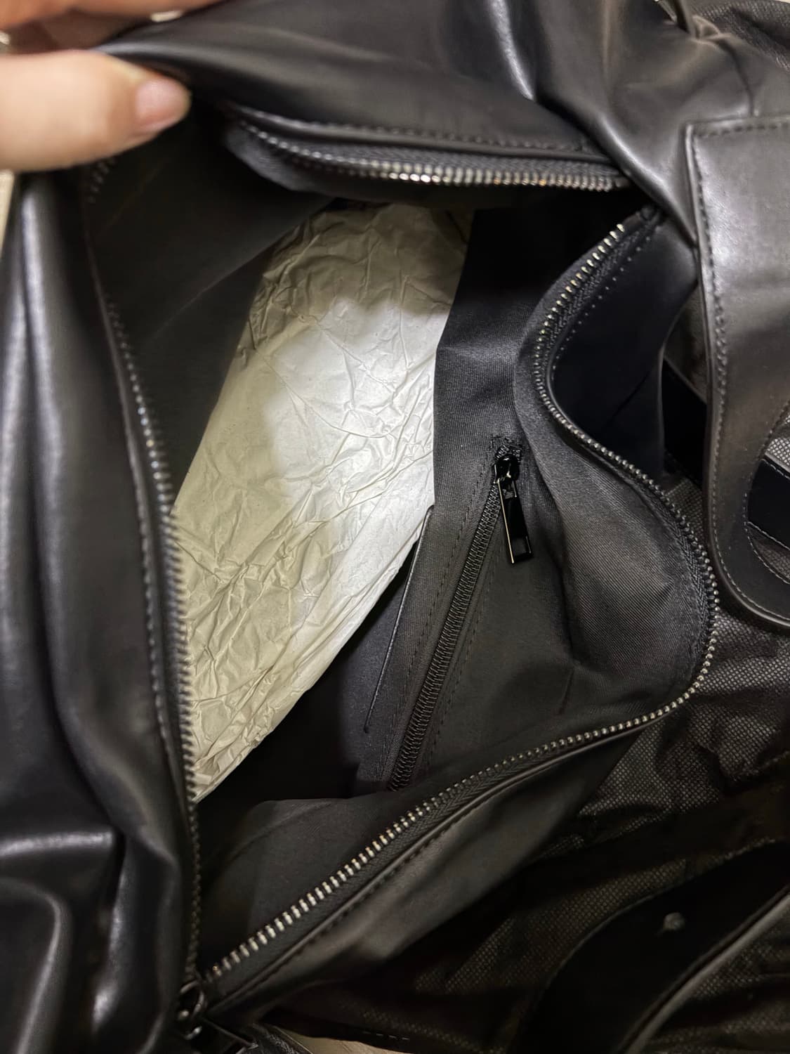 헬레네파리스 벨티드 스퀘어 빅 크로스 백 (블랙) 단종 품절 상품이미지6