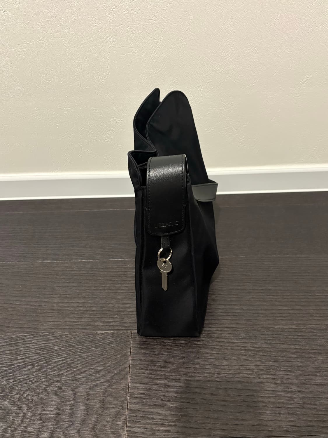 얼바닉 나일론 호보백 상품이미지1