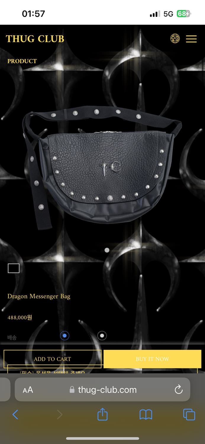 Thug Club messenger bag 판매합니다 상품이미지1