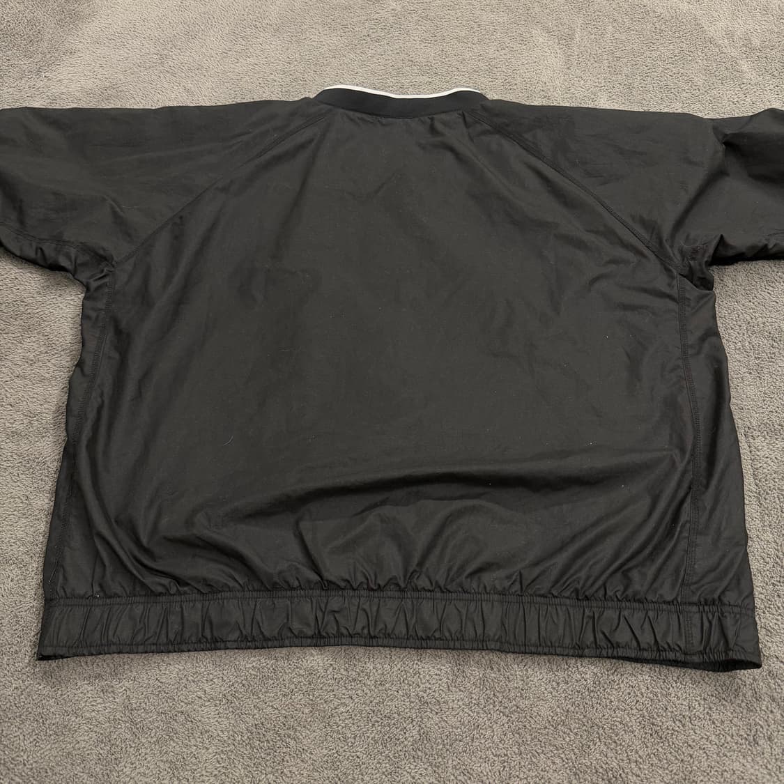 [ 정품 ] 나이키 스우시 올드스쿨 브이넥 바람막이 웜업 상품이미지4