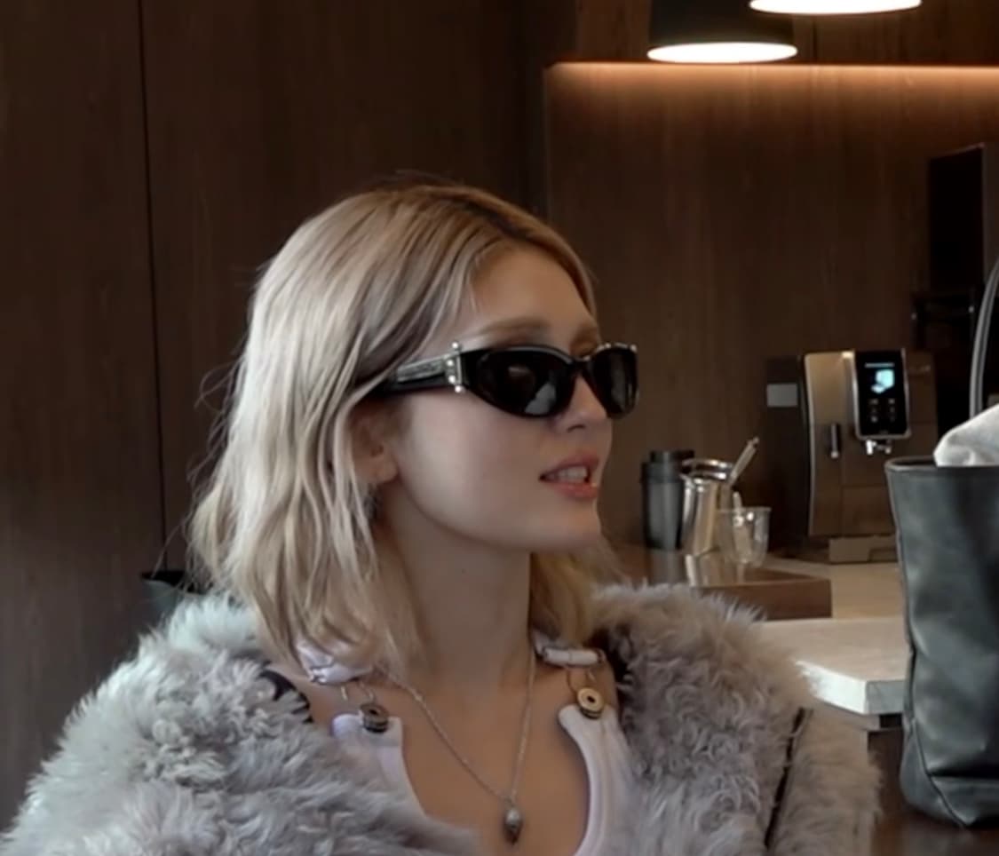 [전소미 착용] 본봄 피어싱 선글라스 상품이미지1