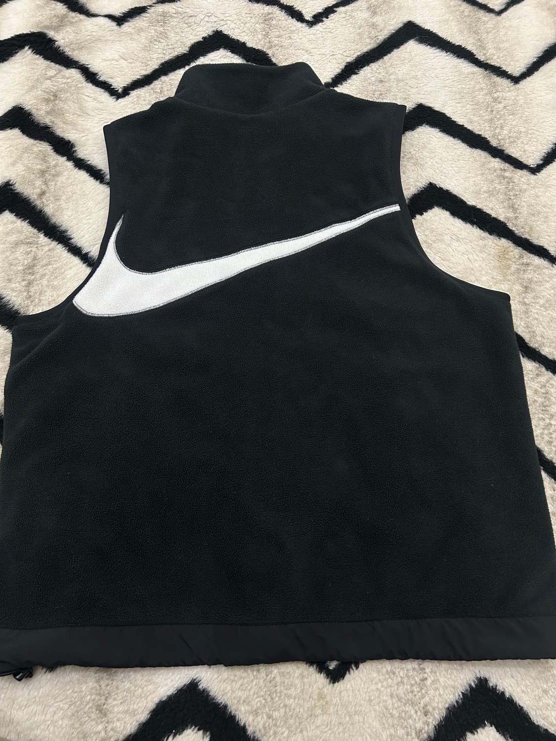 [M]나이키 빅로고 플리스 베스트/블랙 상품이미지1