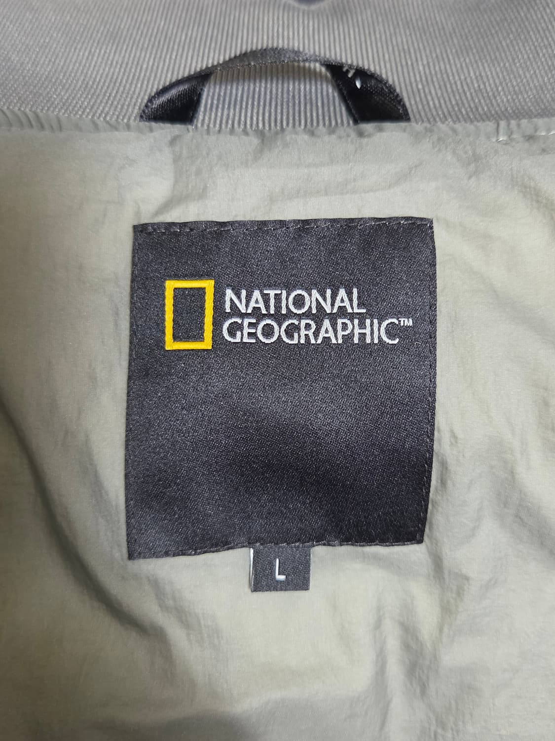 [내셔널지오그래픽] 덕다운 경량패딩 자켓 판매합니다. 상품이미지3