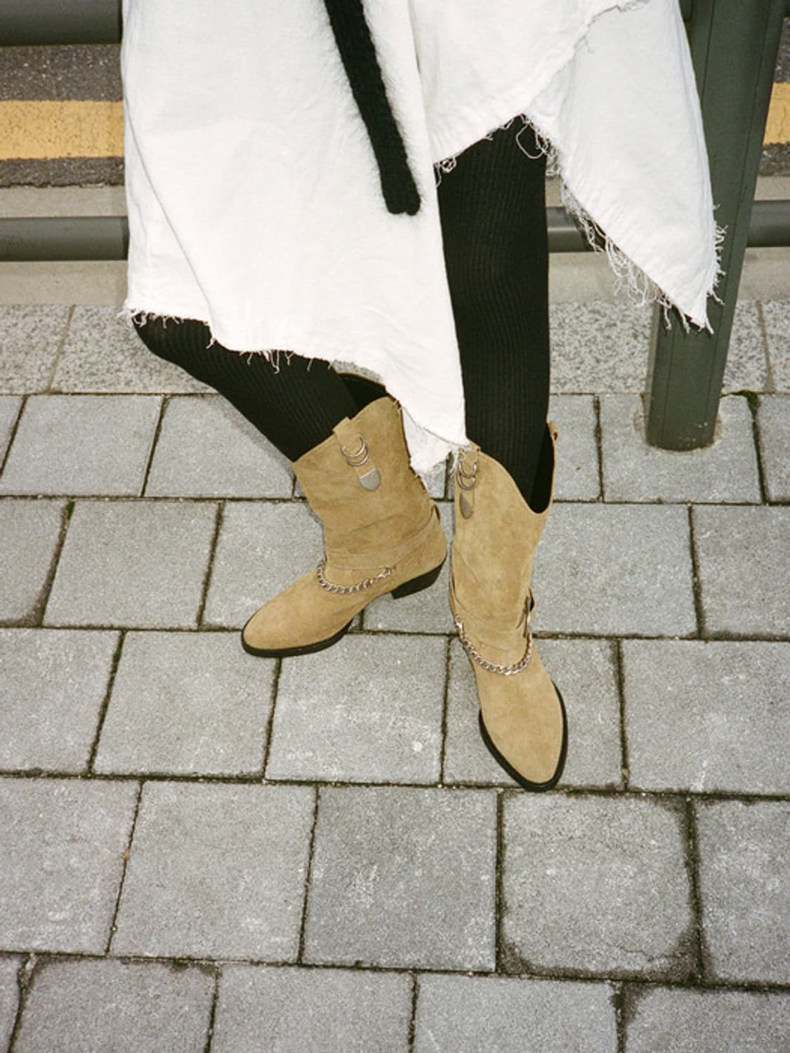 기호 khiho DIDI CHAIN WESTERN BOOTS 상품이미지2
