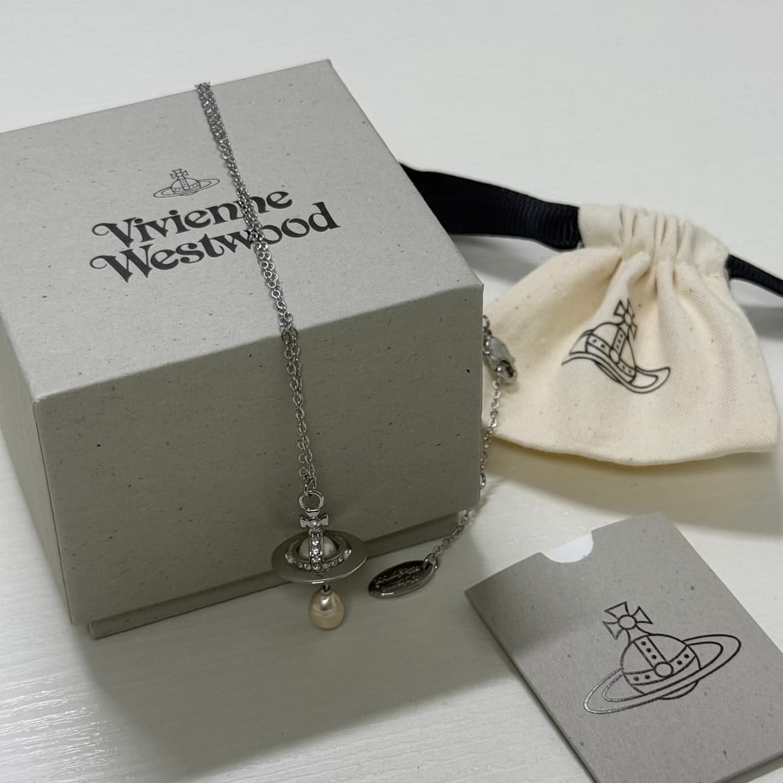 비비안웨스트우드 알렉사 orb 목걸이 상품이미지1