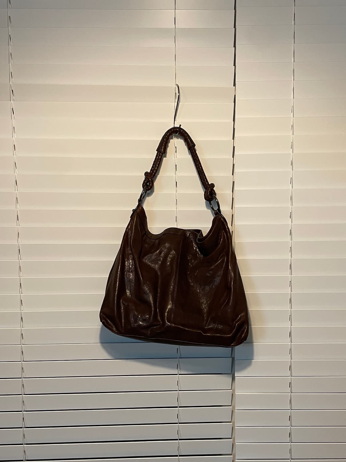 럭스 앤 버그 램스킨 숄더백 상품이미지2