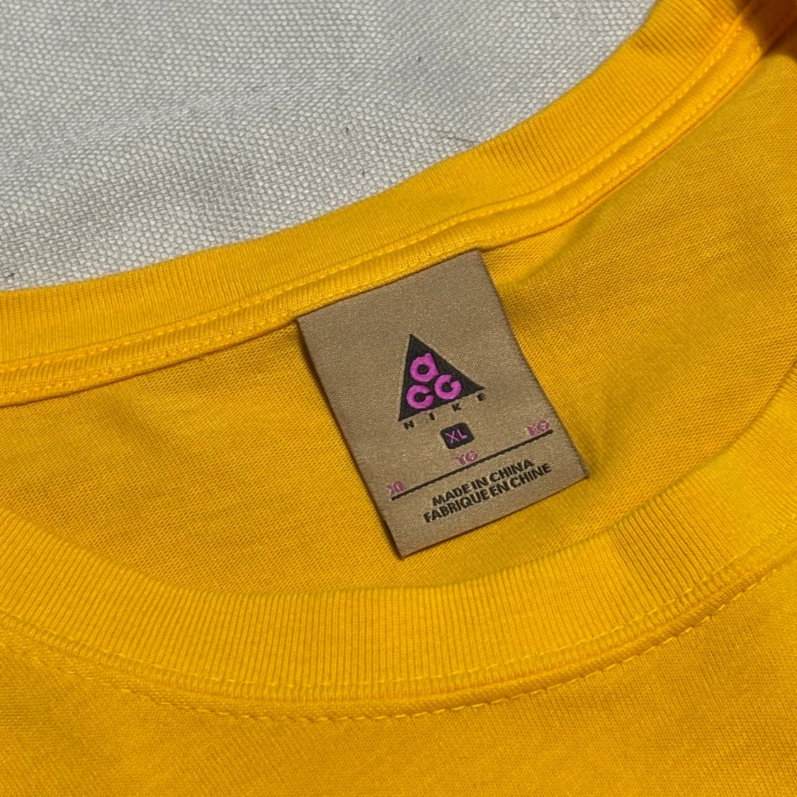 XL 나이키 ACG 옐로우 반팔티 상품이미지4