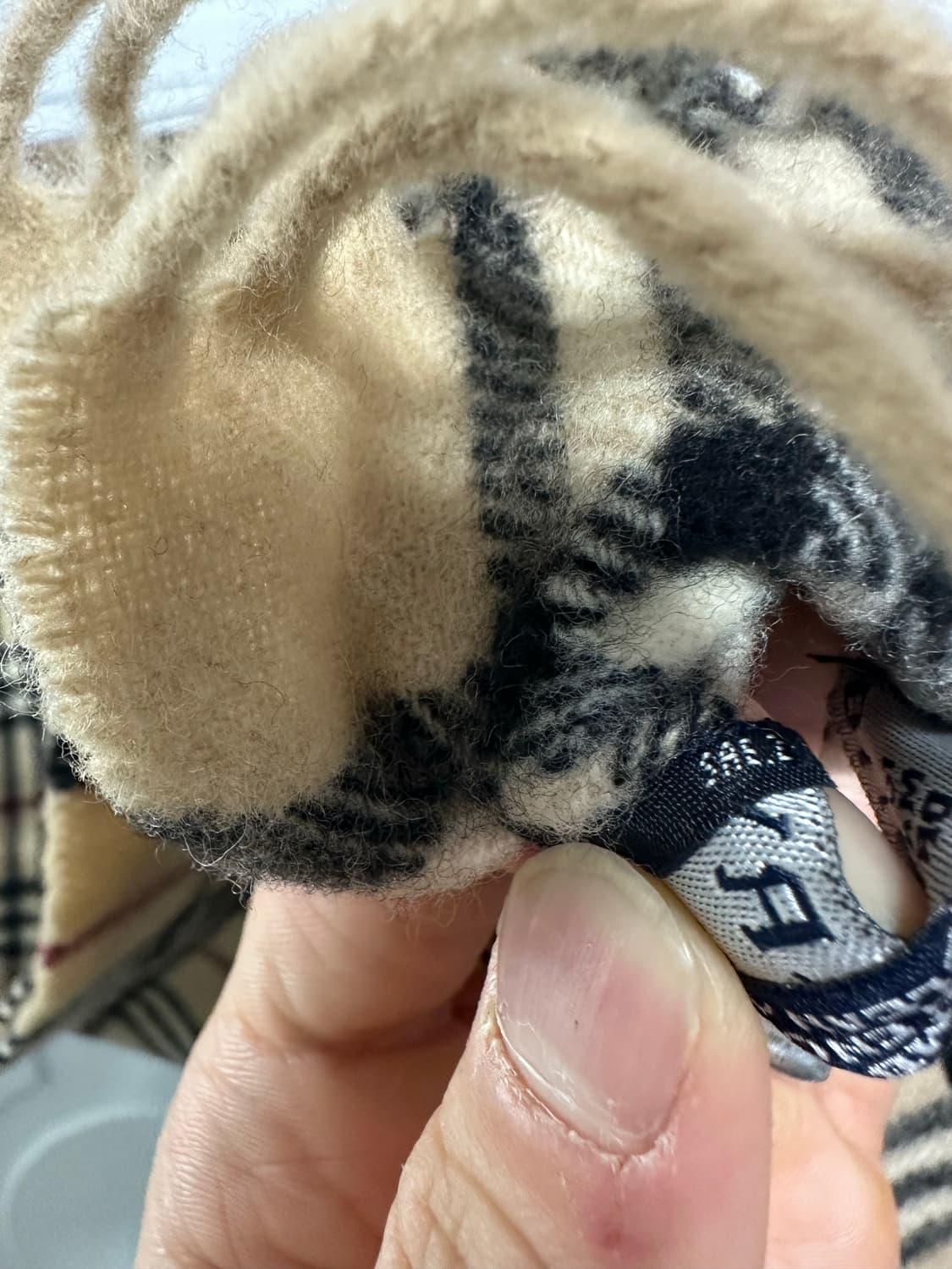 버버리 램스울 머플러 상품이미지4