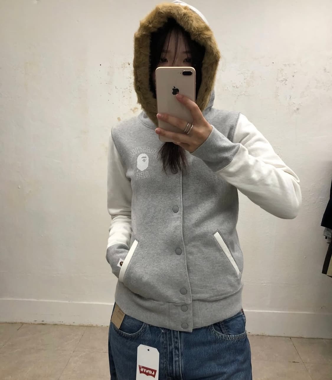 베이프 퍼 후드 자켓 울프죠 상품이미지2